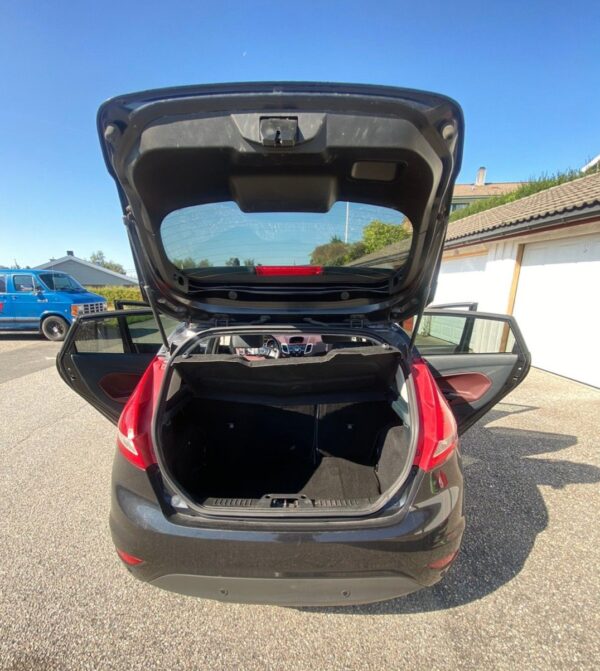 14 Ford Fiesta