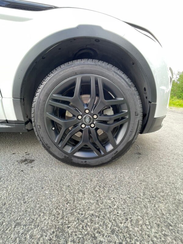 14 Range Rover Evoque