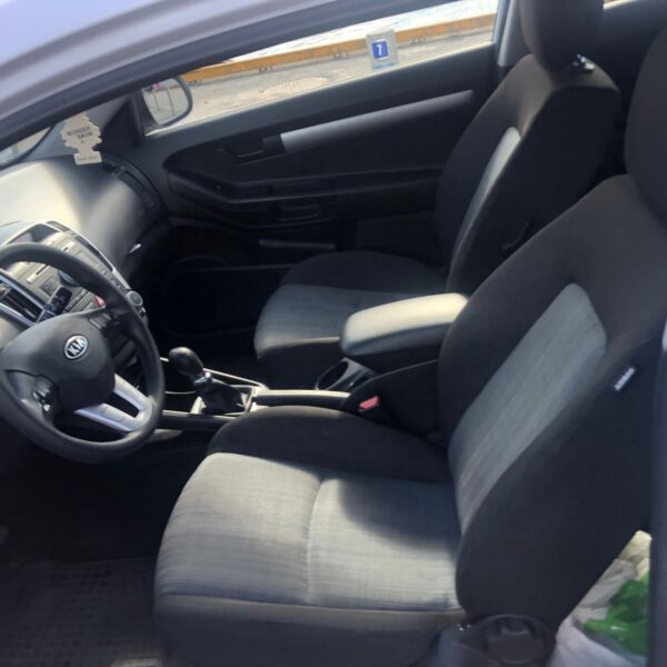 14 Kia Cee'd