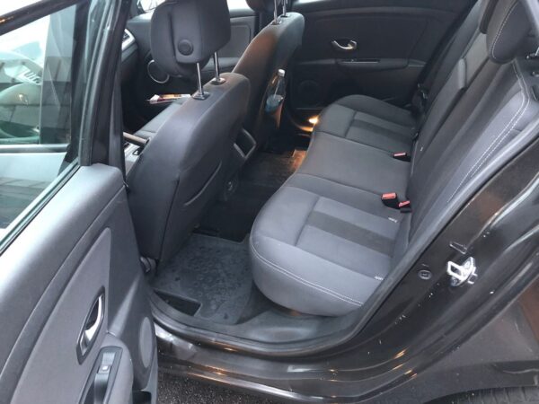 14 Renault Mégane