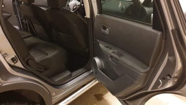 14 Nissan Qashqai +2