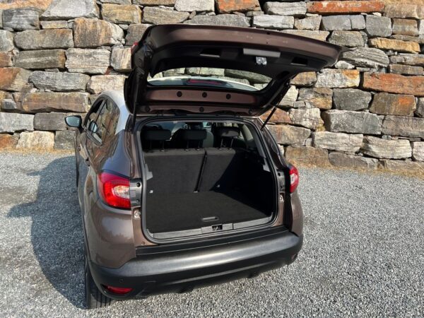 14 Renault Captur