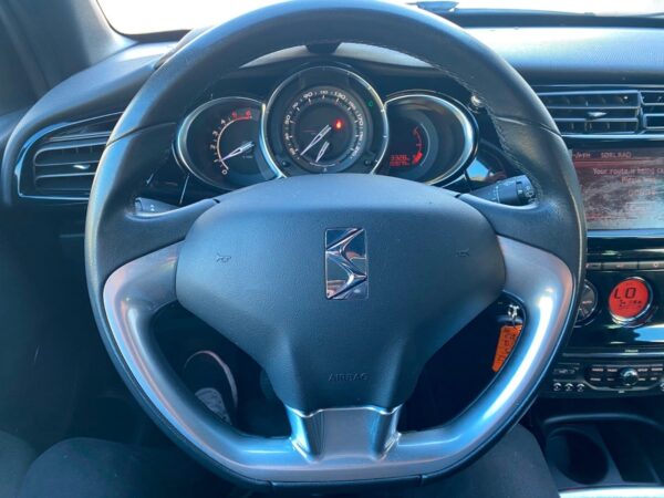 14 Citroen DS3
