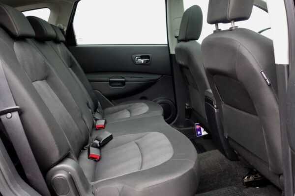15 Nissan Qashqai +2