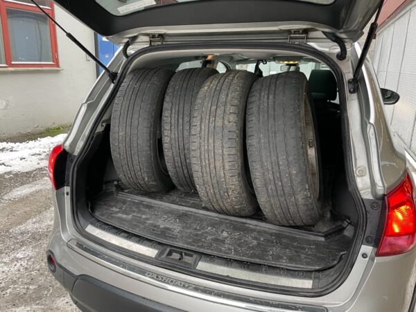 15 Nissan Qashqai +2