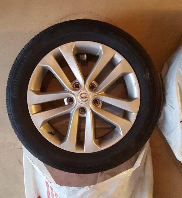 15 Nissan juke