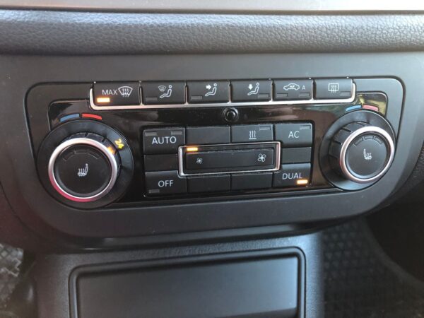 15 Volkswagen Tiguan