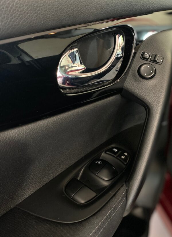 15 Nissan Qashqai