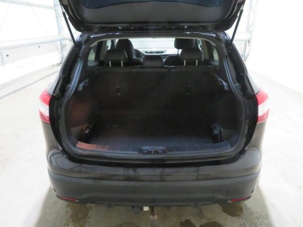 15 Nissan Qashqai