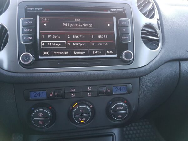 15 Volkswagen Tiguan