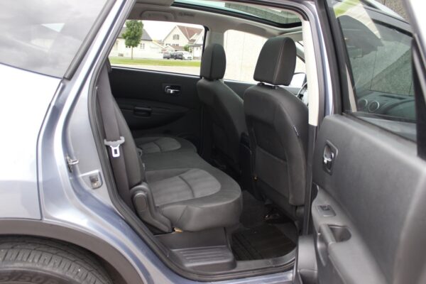 15 Nissan Qashqai +2