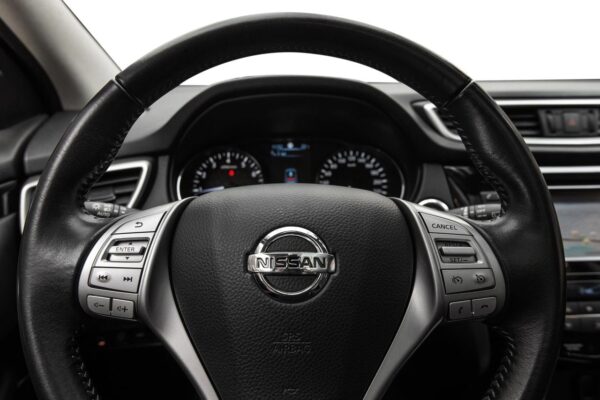 15 Nissan Qashqai