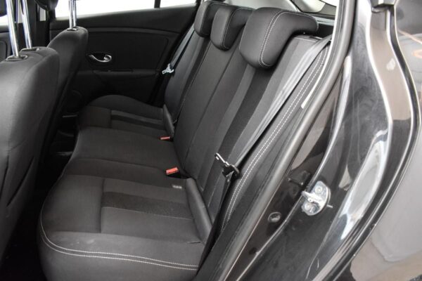 16 Renault Mégane
