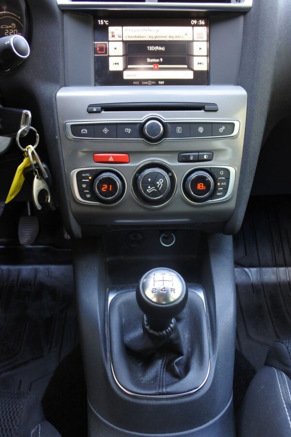 16 Citroën C4