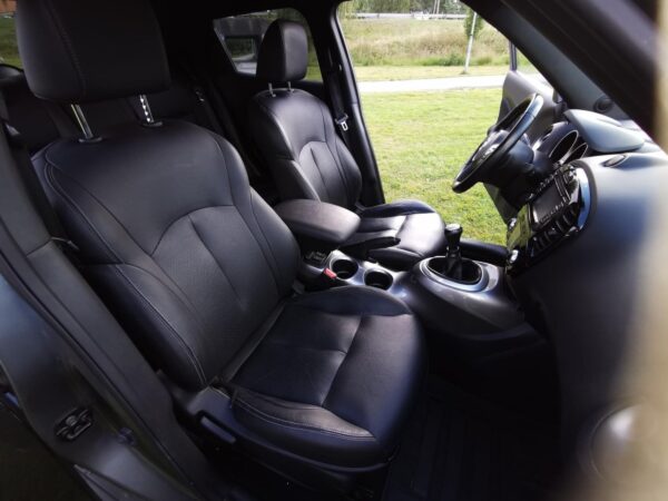 16 Nissan juke