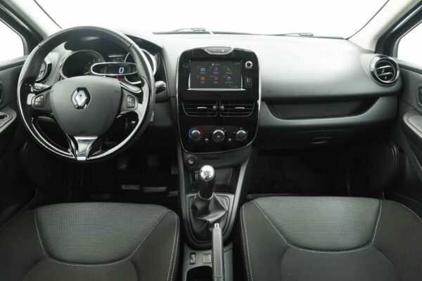 16 Renault Clio