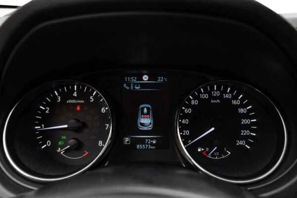16 Peugeot 2008