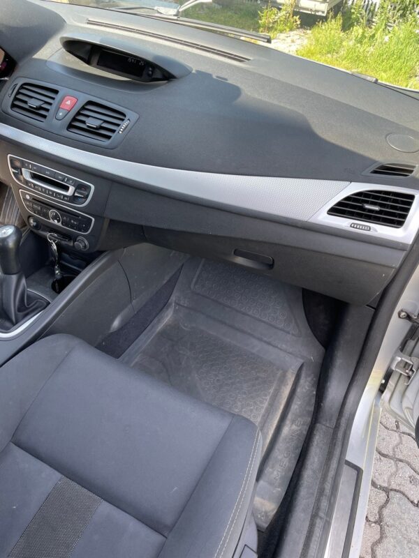 16 Renault Mégane