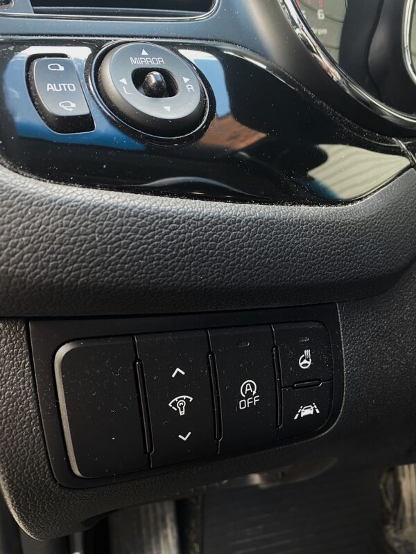 17 Kia Cee'd