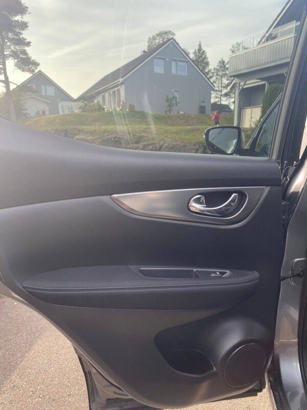 17 Nissan Qashqai