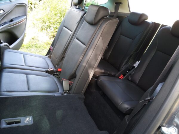 17 Opel Zafira Tourer 7 Place