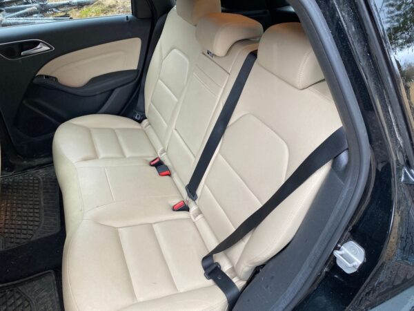 17 Mercedes-Benz Classe B