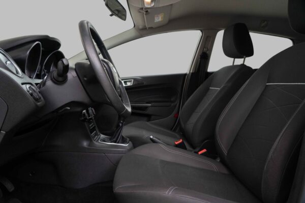 17 Ford Fiesta