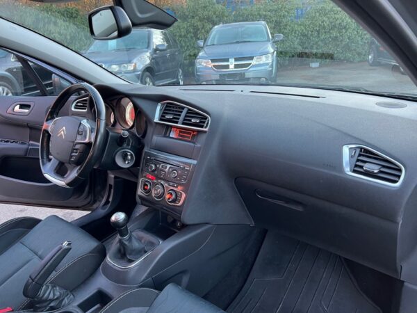 19 Citroën C4