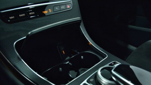 19 Mercedes-Benz Classe C