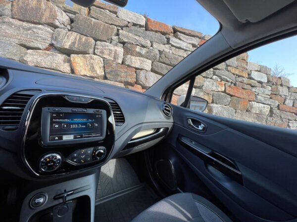 19 Renault Captur
