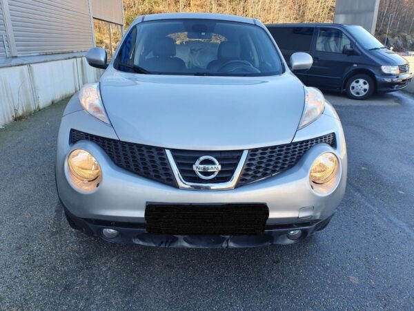 2 Nissan juke