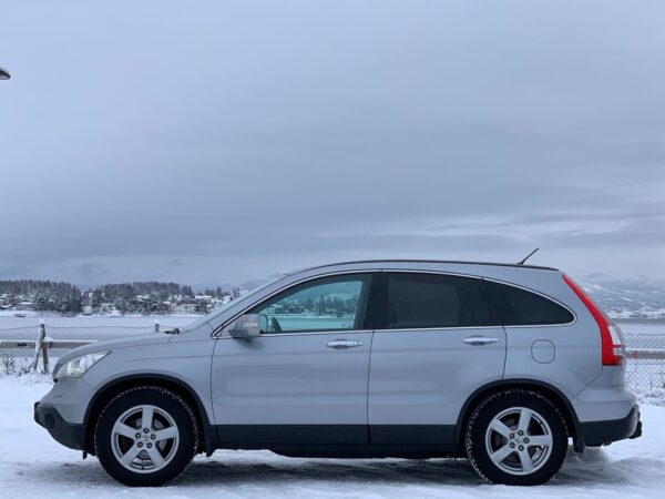 2 Honda CR-V