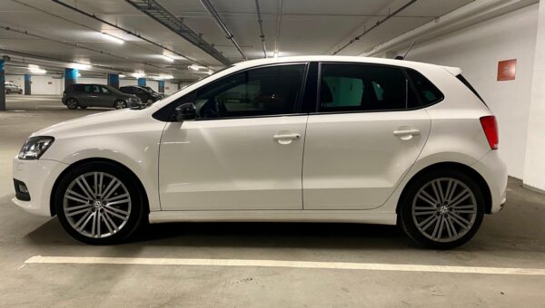 2 Volkswagen Polo