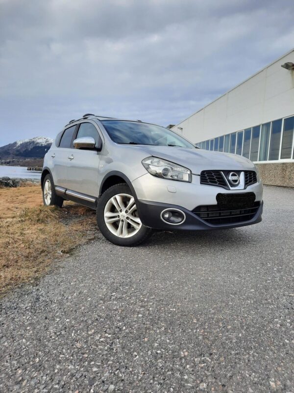 2 Nissan Qashqaï