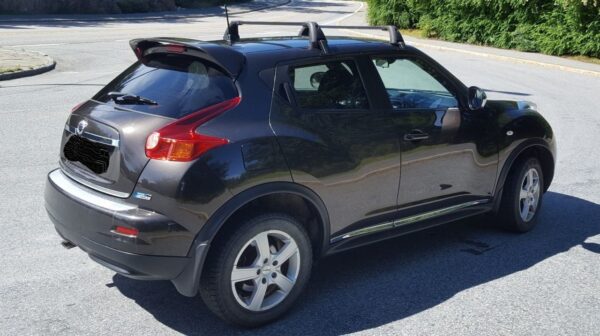 2 Nissan juke