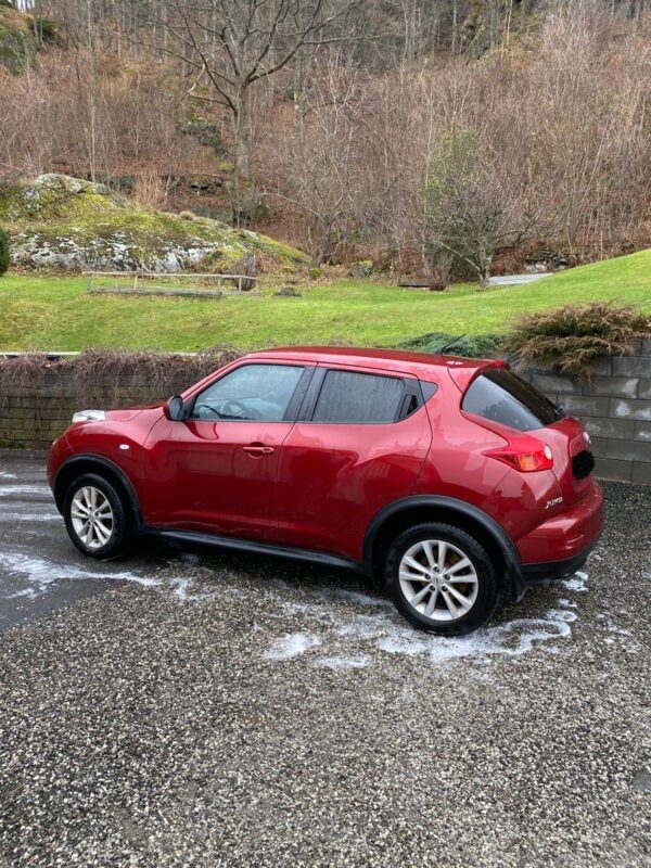 2 Nissan juke