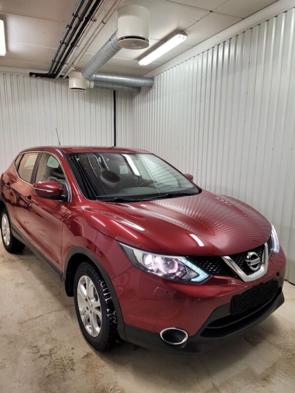 2 Nissan Qashqai