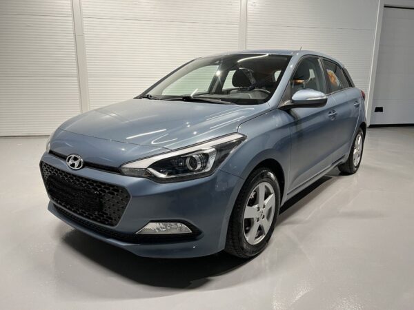 2 Hyundai i20