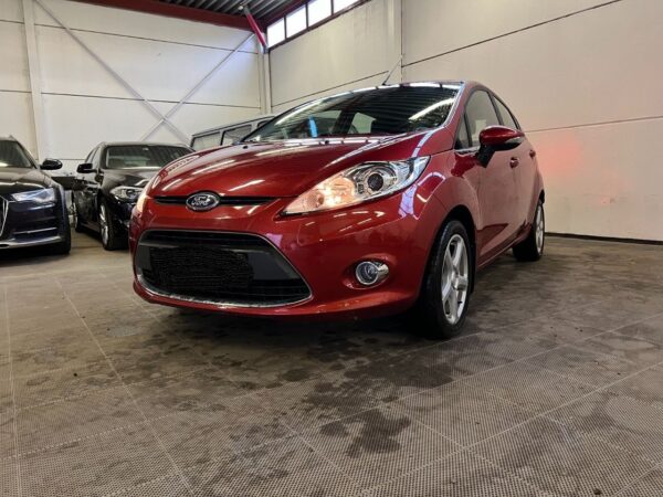 2 Ford Fiesta
