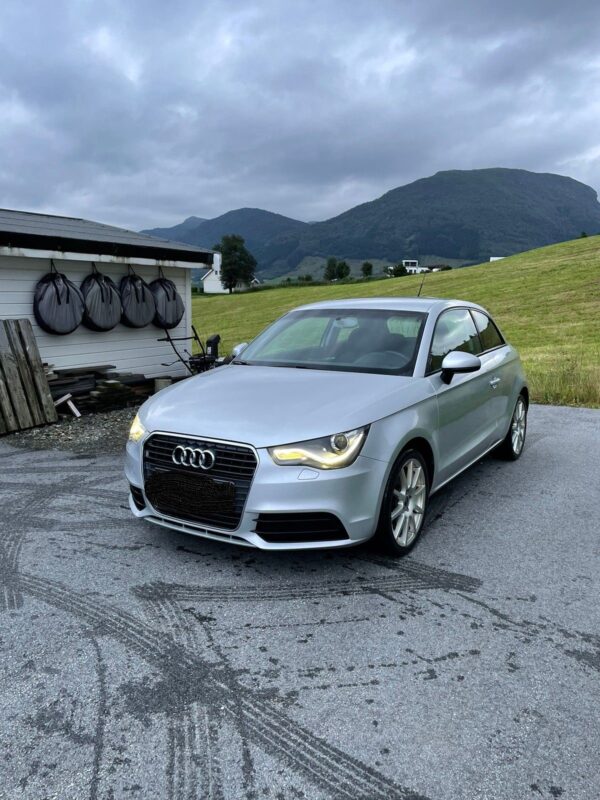 2 Audi A1