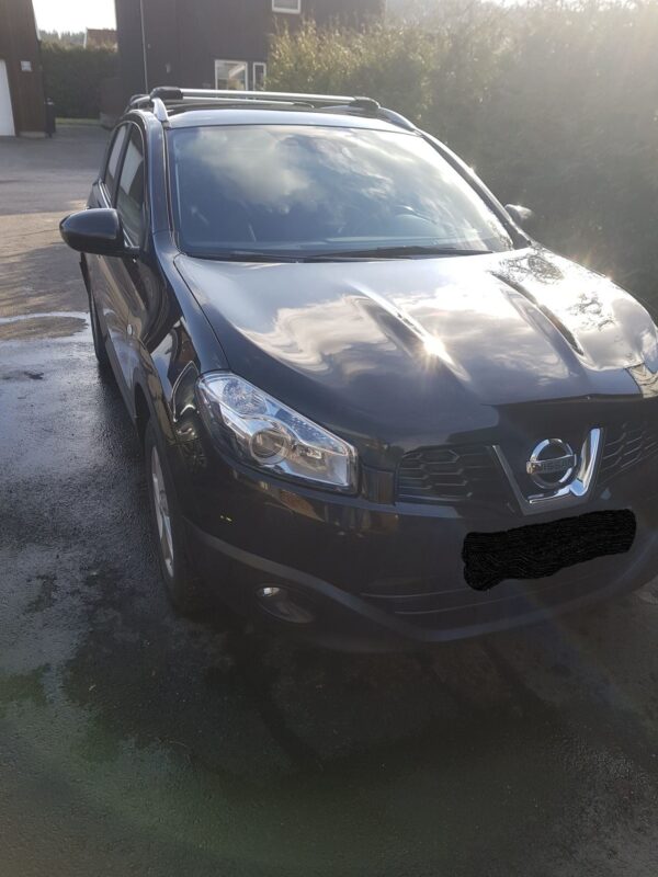 2 Nissan Qashqaï
