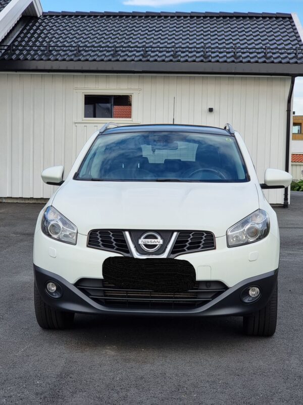 2 Nissan Qashqaï