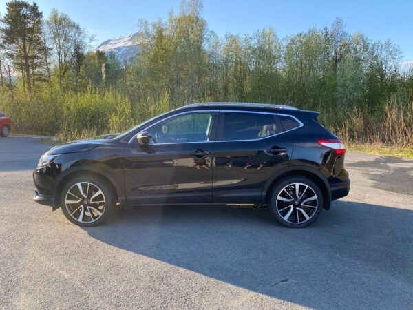 20 Nissan Qashqai