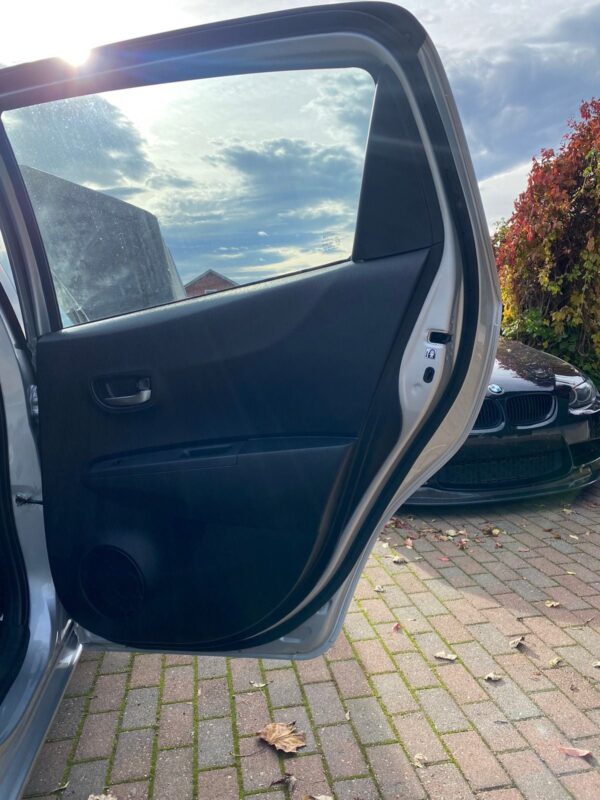 20 Toyota Yaris