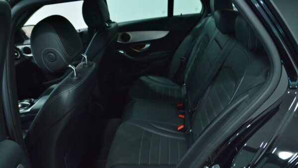 20 Mercedes-Benz Classe C
