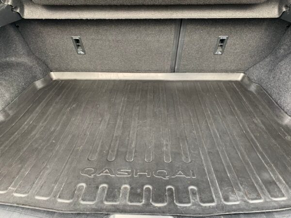 20 Nissan Qashqai