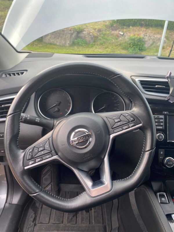 20 Nissan Qashqai