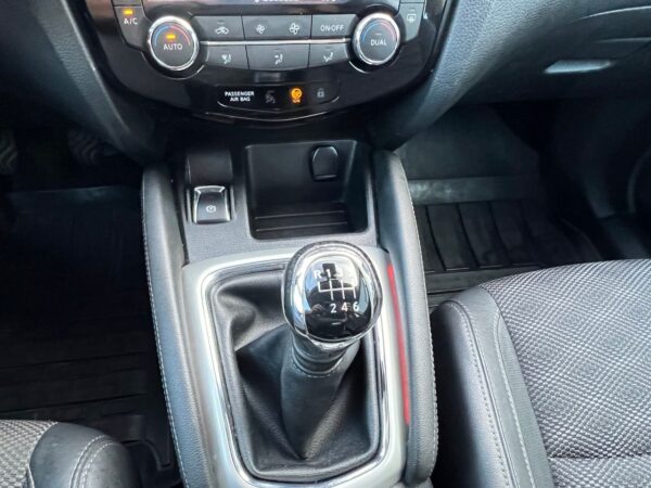 20 Nissan Qashqaï