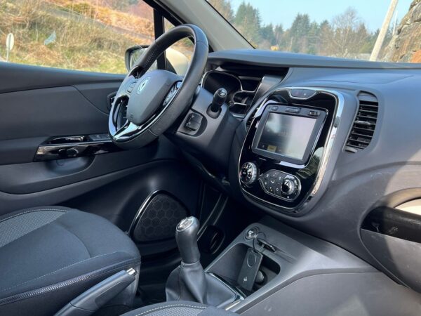20 Renault Captur