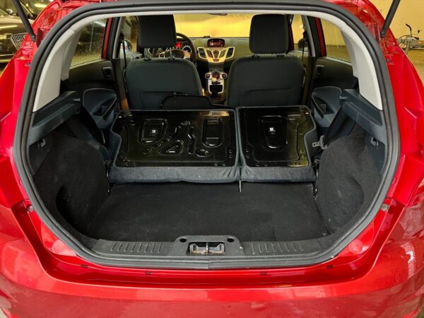 20 Ford Fiesta